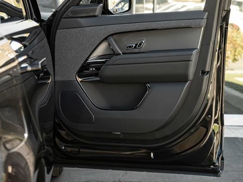 New 2027 Land Rover Range Rover Sport SE AWD/4WD image 33