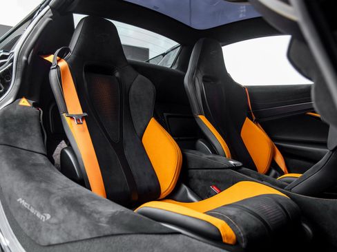 Used 2024 McLaren 750S Spider image 36