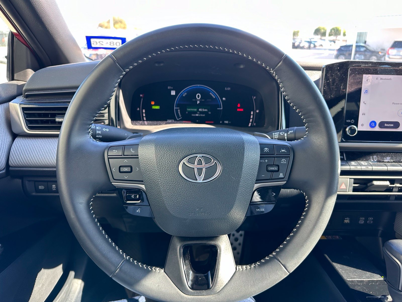 Used 2025 Toyota Camry SE FWD image 10