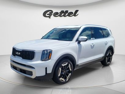Used 2025 Kia Telluride EX w/ EX Captain's Chair Package