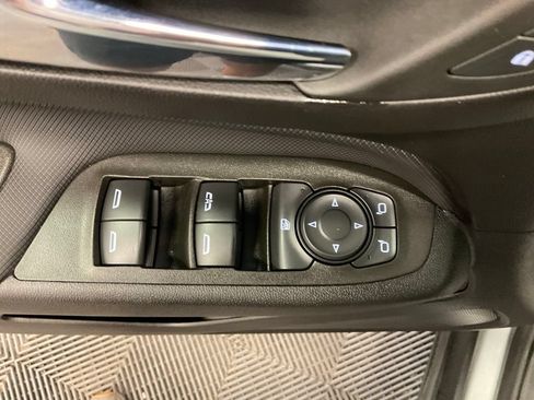 Used 2024 Chevrolet Equinox RS AWD/4WD image 15