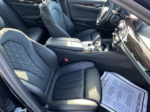 Used 2021 BMW 530i xDrive 530i xDrive Sedan w/ Convenience Package image 18