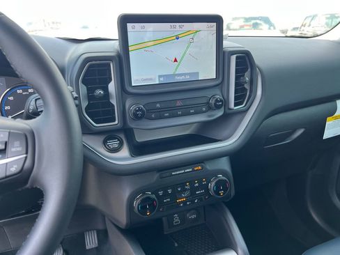 New 2024 Ford Bronco Sport Outer Banks w/ Tech Package AWD/4WD image 24