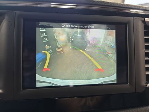 Used 2021 Chrysler Voyager Lxi FWD image 23