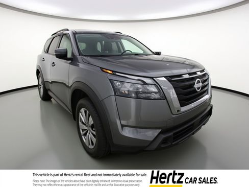 Used 2025 Nissan Pathfinder SV FWD image 1
