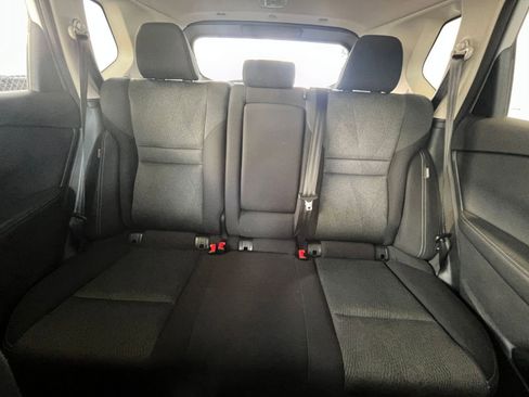 Used 2025 Nissan Rogue SV FWD image 40