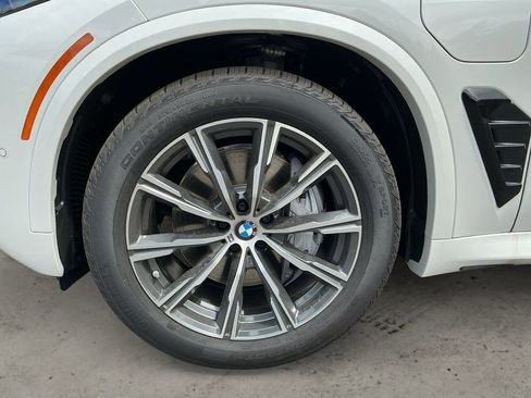 New 2026 BMW X5 xDrive50e AWD/4WD image 9