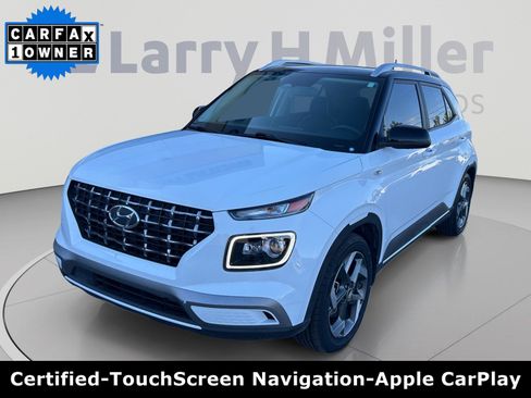 Certified 2024 Hyundai Venue Limited FWD image 1