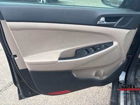 Used 2016 Hyundai Tucson Limited w/ Option Group 03 image 15