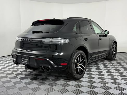 Certified 2026 Porsche Macan AWD/4WD image 9