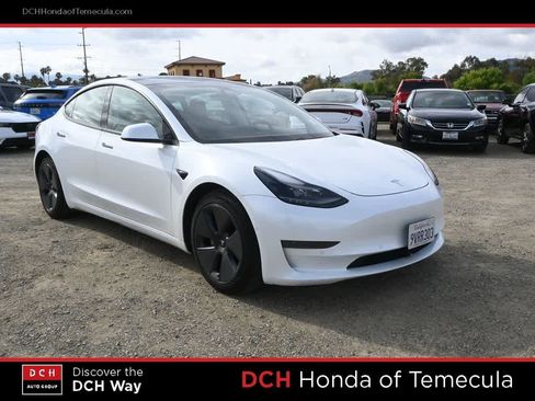 Used 2021 Tesla Model 3 Standard Range Plus RWD image 3