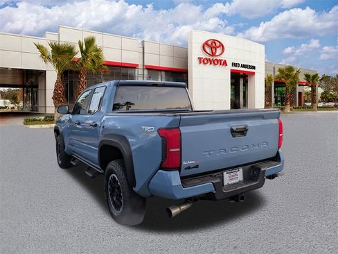 Used 2026 Toyota Tacoma TRD Off-Road image 7