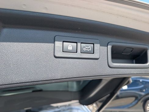 Used 2019 Subaru Forester Touring w/ Popular Package #3 AWD/4WD image 16