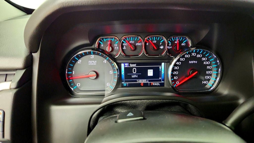Used 2019 GMC Yukon XL SLT w/ Open Road Package AWD/4WD image 15