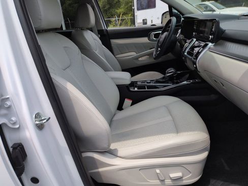 Used 2023 Kia Sorento SX FWD image 35
