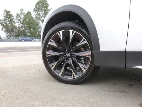 Used 2024 MAZDA CX-90 Plug-In Hybrid w/ Premium Plus AWD/4WD image 8