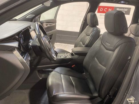 Used 2020 Cadillac XT6 Premium Luxury AWD/4WD image 11