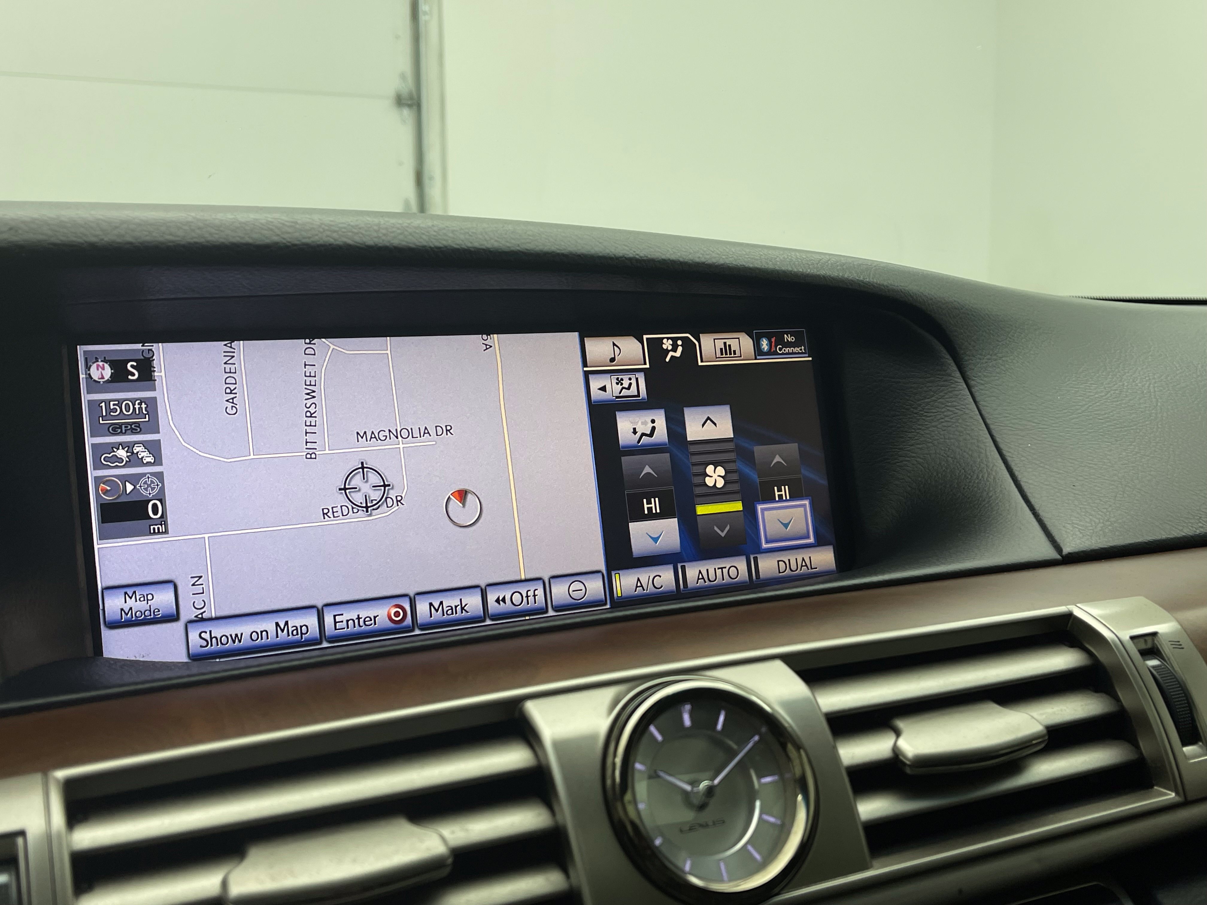 Used 2013 Lexus LS 460 AWD w/ Comfort Pkg image 27