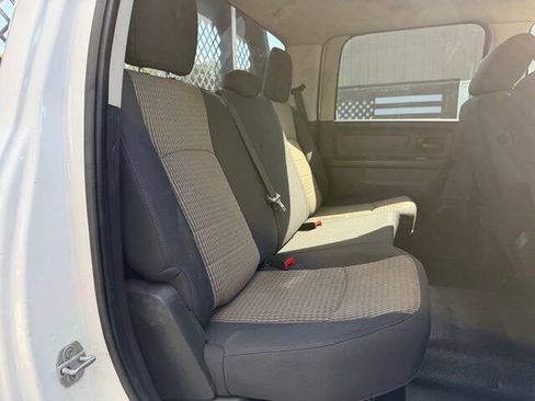 Used 2012 RAM 3500 ST w/ ST Decor Group AWD/4WD image 33