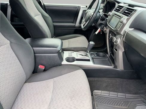 Used 2019 Toyota 4Runner SR5 RWD image 8