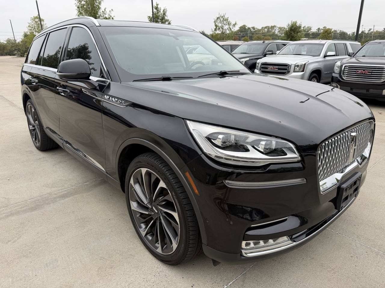 Used 2020 Lincoln Aviator Reserve w/ Equipment Group 202A AWD/4WD image 3
