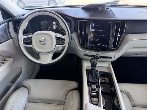 Used 2018 Volvo XC60 T6 Inscription w/ Luxury Seat Package AWD/4WD image 30