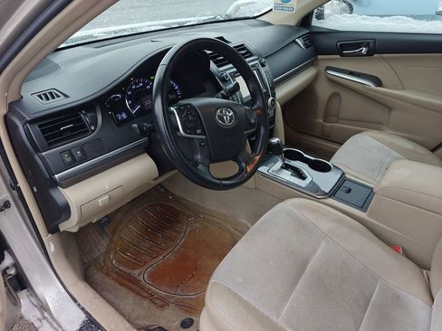 Used 2014 Toyota Camry XLE w/ Leather Package image 7