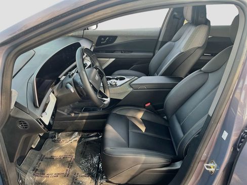 Used 2025 Cadillac Optiq Luxury 1 AWD/4WD image 22