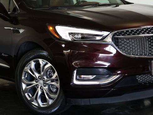 Used 2021 Buick Enclave Avenir w/ Avenir Technology Package AWD/4WD image 8