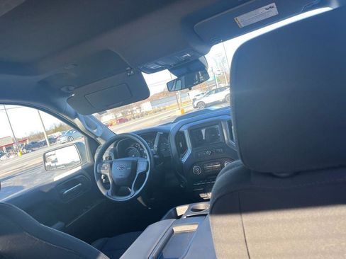 Used 2022 Chevrolet Silverado 1500 Custom Trail Boss image 12