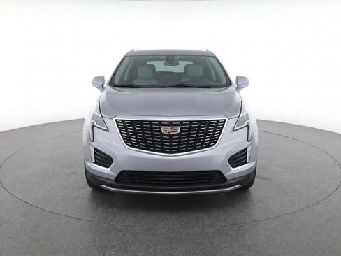 Certified 2023 Cadillac XT5 Premium Luxury w/ LPO, Premium Carpet Package FWD image 5