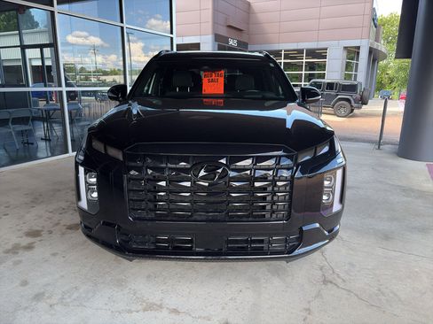 Used 2025 Hyundai Palisade Calligraphy AWD/4WD image 2