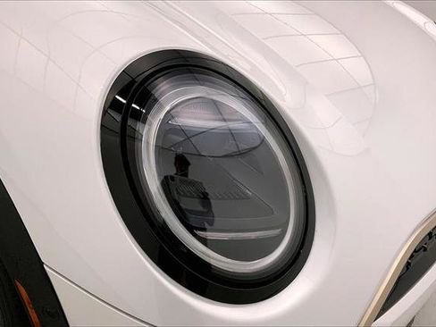 Certified 2025 MINI Cooper S image 27