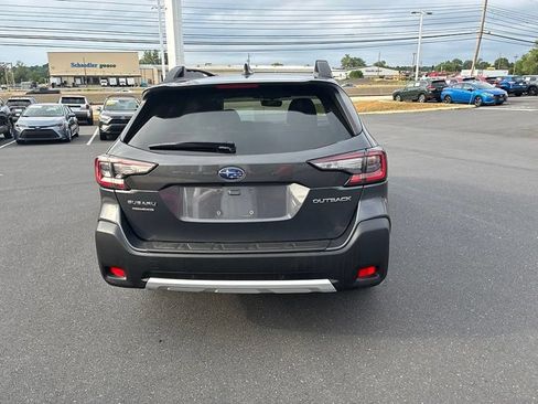 Used 2023 Subaru Outback Limited AWD/4WD image 11