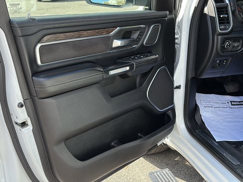 Certified 2019 RAM 1500 Laramie image 11