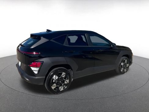 Used 2025 Hyundai Kona SEL image 12
