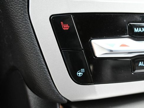 Used 2024 Ford Explorer XLT w/ Equipment Group 202A image 12