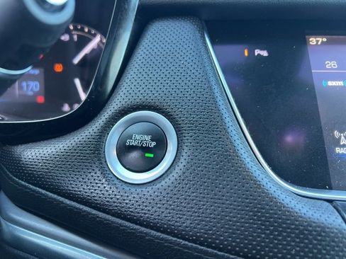 Used 2017 Cadillac XT5 Luxury w/ Driver Awareness Package image 32