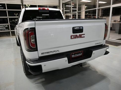 Used 2017 GMC Sierra 1500 Denali image 5