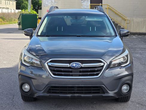 Used 2018 Subaru Outback 2.5i Limited AWD/4WD image 2