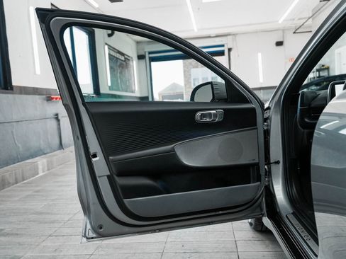 Used 2024 Hyundai Ioniq 6 Limited image 10