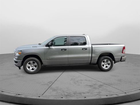 Used 2023 RAM 1500 Big Horn AWD/4WD image 4