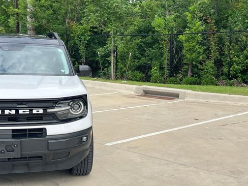 Used 2022 Ford Bronco Sport Outer Banks w/ Tech Package AWD/4WD image 3