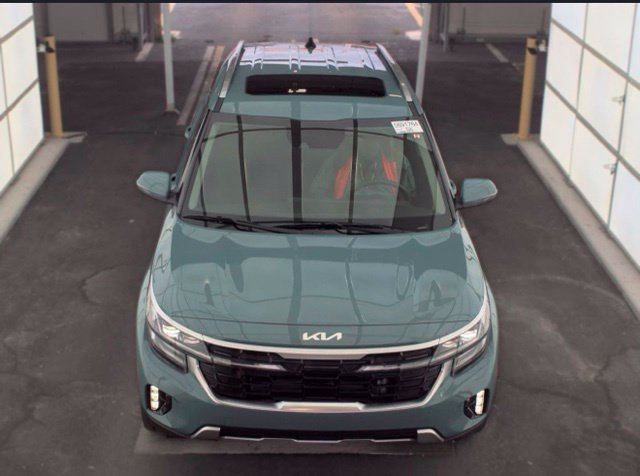 Certified 2026 Kia Seltos SX w/ SX Sunroof Package AWD/4WD image 2