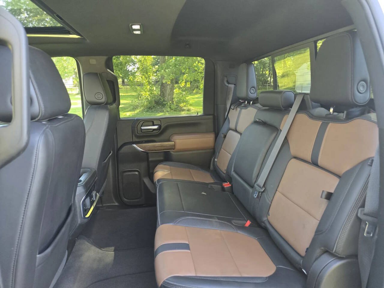 Used 2022 Chevrolet Silverado 3500 High Country w/ Z71 Off-Road Package AWD/4WD image 37