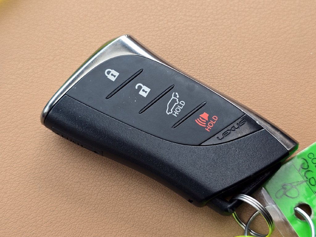 Used 2023 Lexus RX 350 Premium Plus w/ Accessory Package AWD/4WD image 31