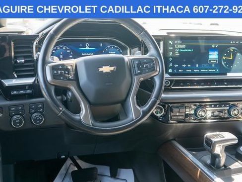 Used 2022 Chevrolet Silverado 1500 High Country w/ High Country Premium Package AWD/4WD image 15