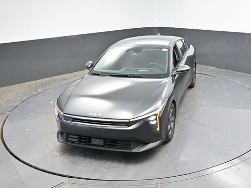Used 2025 Kia K4 FWD image 38