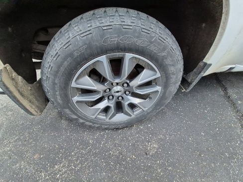 Used 2020 Chevrolet Silverado 1500 RST image 9