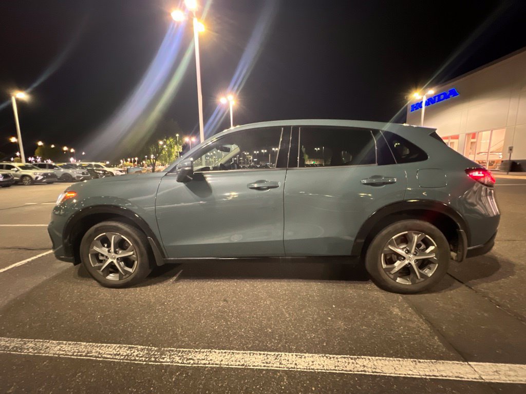 Certified 2024 Honda HR-V EX-L image 3